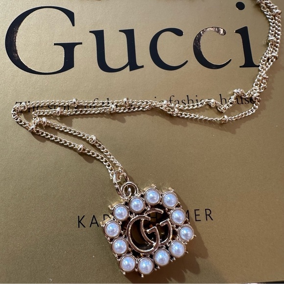 - Authentic Gucci Charm Zipper Pull Gold Tone Surrounded With Faux Pearl N… - Picture 3 of 5